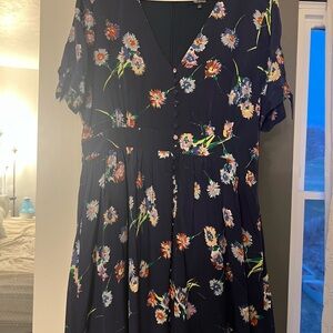 Madewell Navy Floral Dress 100% silk